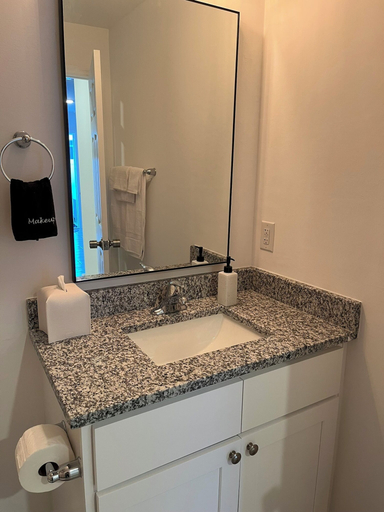 Bathroom 3, Cozy Lehigh Extended Stay, Lee