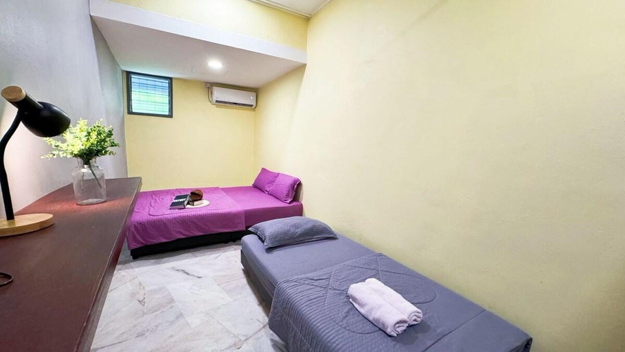 Others 2, Bercham 81 Homestay, Kinta