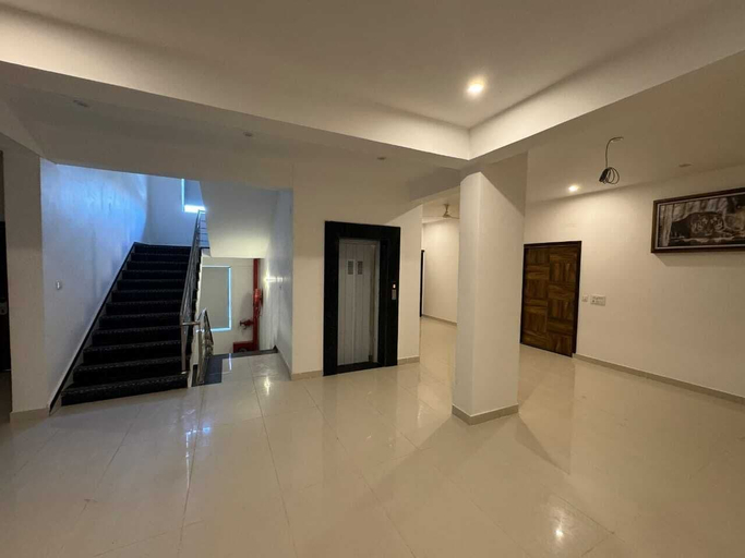 Others 5, Mayoor Hotel, Jhunjhunun