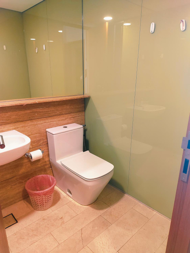 Bathroom 3, Sky Suites klcc At kl, Kuala Lumpur