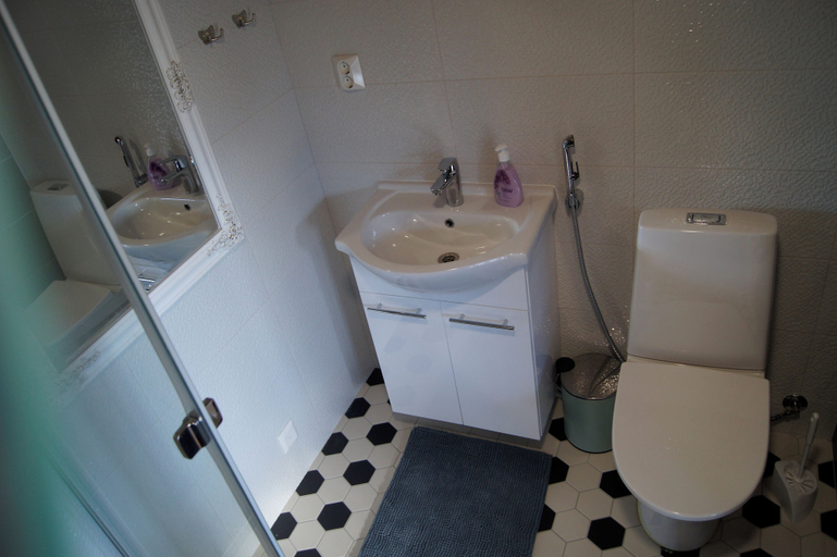 Bathroom 3, Matikkala Cottages, South Karelia