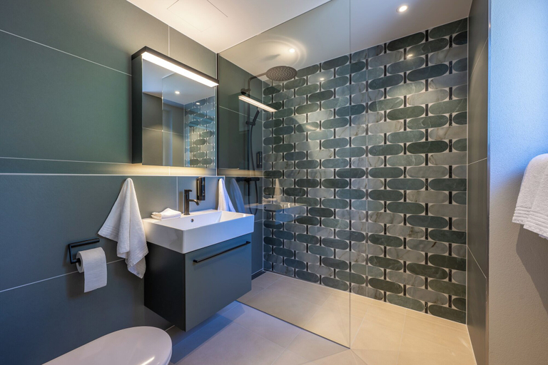 Bathroom 3