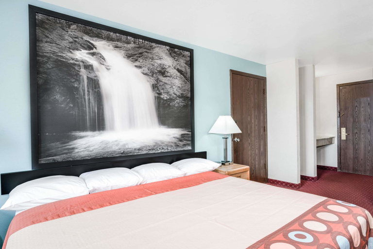 Bedroom 3, Super 8 By Wyndham Tomah Wisconsin, Monroe