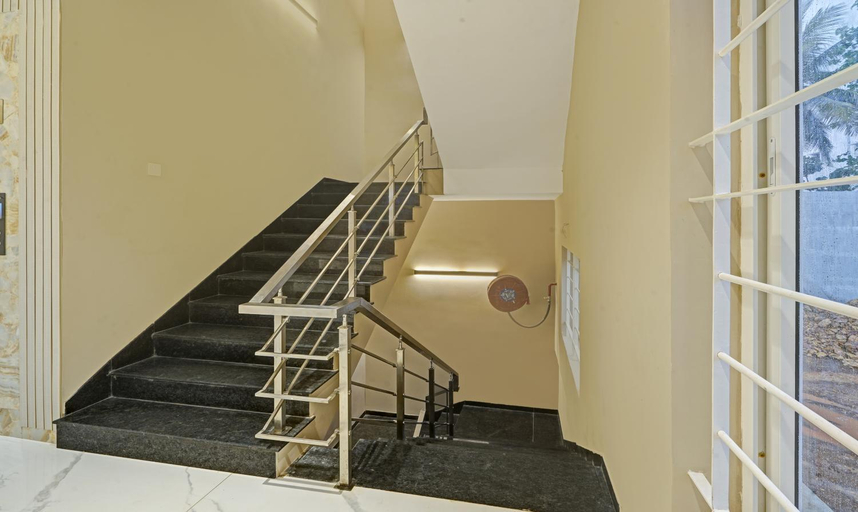 Public Area 3, Treebo Premium La Orchid, Thanjavur