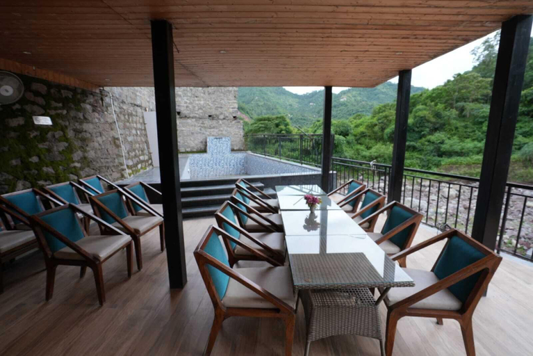 Others 5, Royal suites Chakki Morh, Solan