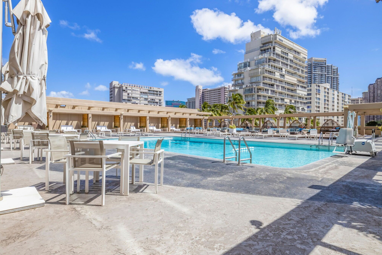 Sport & Beauty 2, Ala Moana Condo by Zelloo, Honolulu