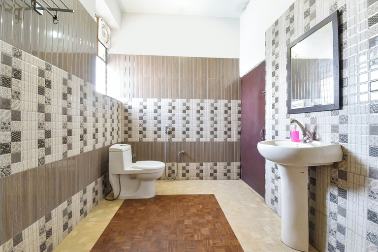 Bathroom, Fabhotel Dream Palace, Jaipur