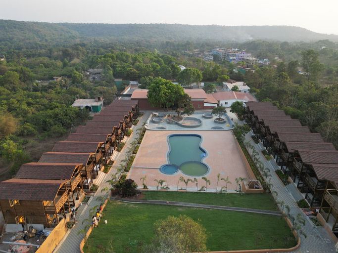 Others 5, Axiom Resort, North Goa