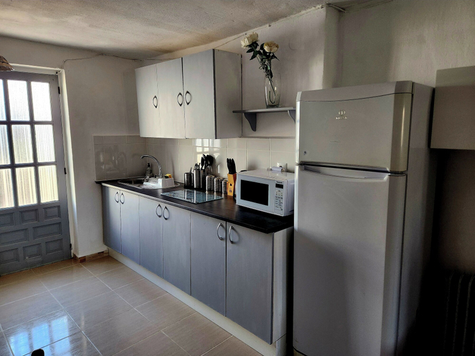 Private kitchen 3, Casita-1 To 2guests-pool-patio-bbq-parking, Almería