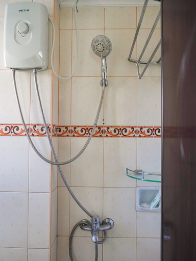 Bathroom 4, Boracay Paradise Hotel, Malay
