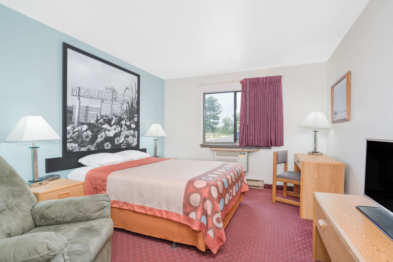 Bedroom 2, Super 8 By Wyndham Tomah Wisconsin, Monroe