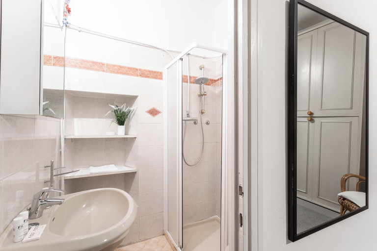 Others 4, Stunning Flat near the Duomo, Milano