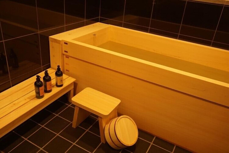 Bathroom, Jisaburo Ozawa Residence, Takanabe