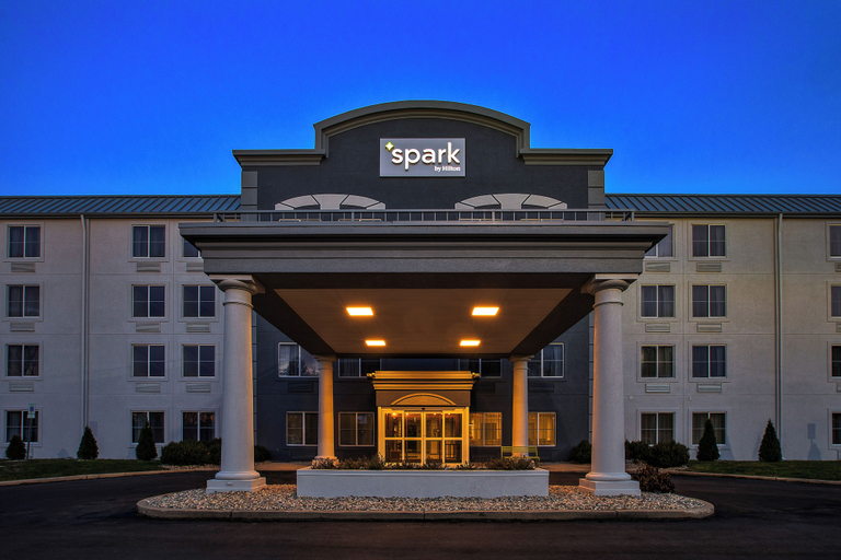 Exterior & Views 2, Spark By Hilton Walker Grand Rapids North, Kent