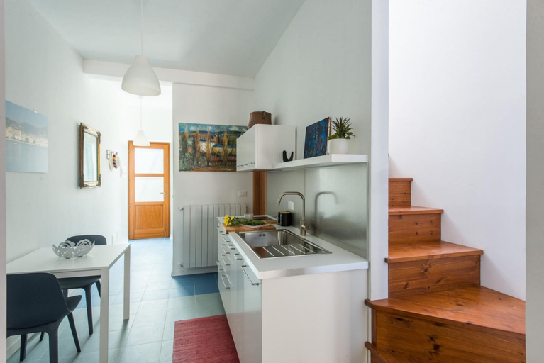 Others 4, Casa Blu in Vucciria con Terrazza by Wonderful Italy, Palermo