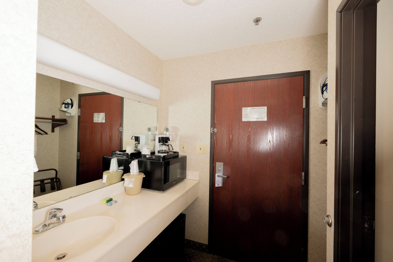 Bathroom 3, Santas Lodge and Resort, Spencer