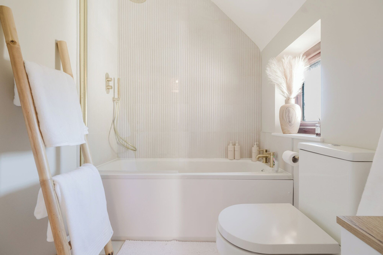 Bathroom 4, Beautiful 4 BD Home near Woodstock, Oxfordshire