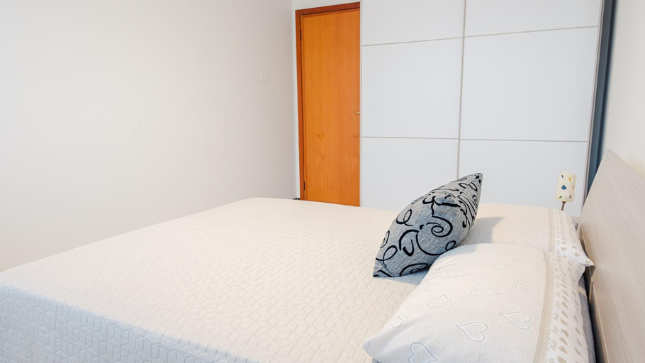 Bedroom 3, Vista Lago Apartment - Italian Homing, Brescia