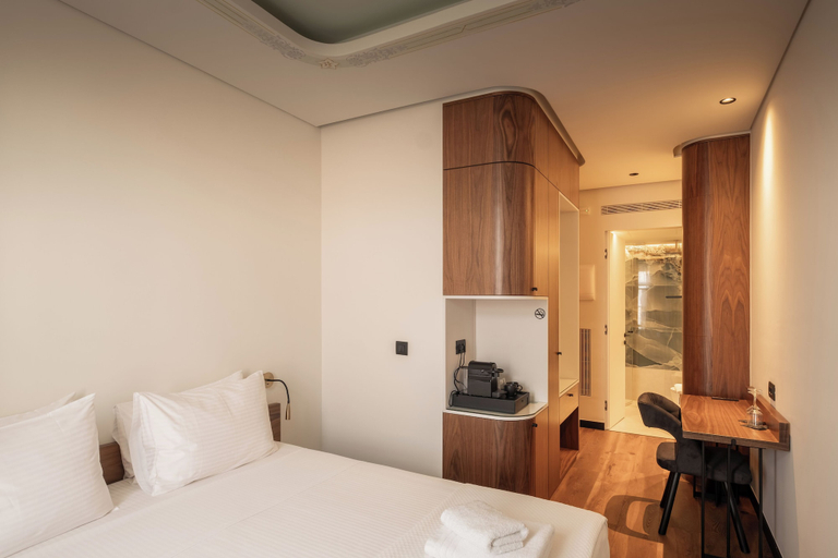 Bedroom 4, Bouquet Luxury Rooms, Crete