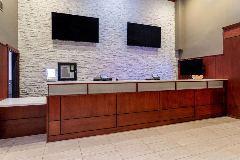 Public Area, Ramada by Wyndham Northern Grand Hotel & Conference Centre, Peace River