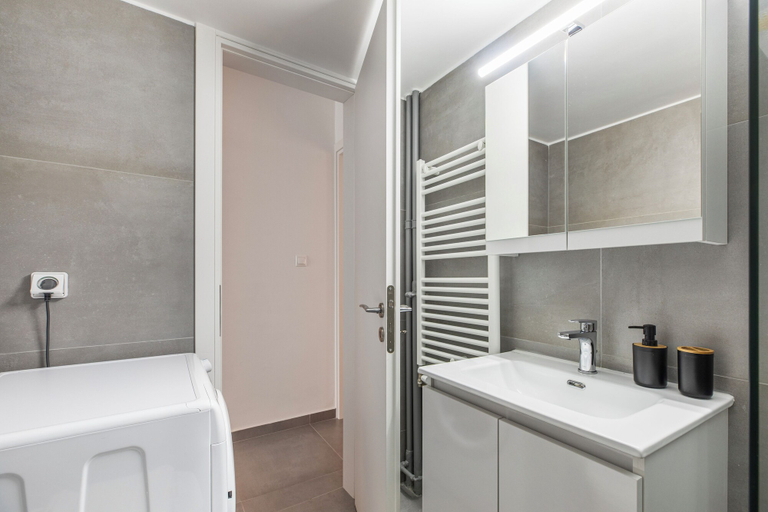 Bathroom 4, Selesta - 2 Bedroom Apartment in Athens, Attica