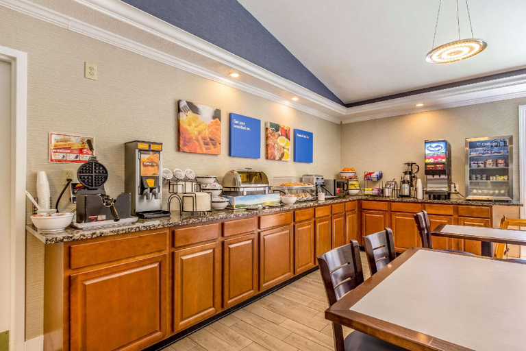 Food & Drinks 5, Comfort Inn Independence - Cleveland, Cuyahoga