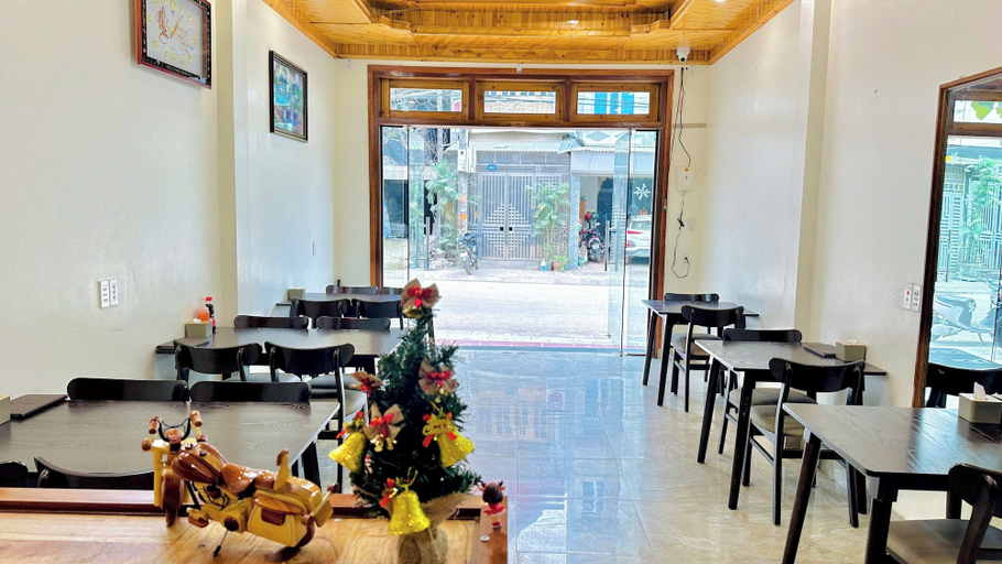 Food & Drinks 5, ToTo Chan Hotel, Đồng Văn
