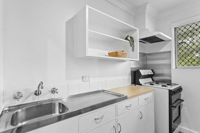 Others 5, Malibu Apartments, Perth