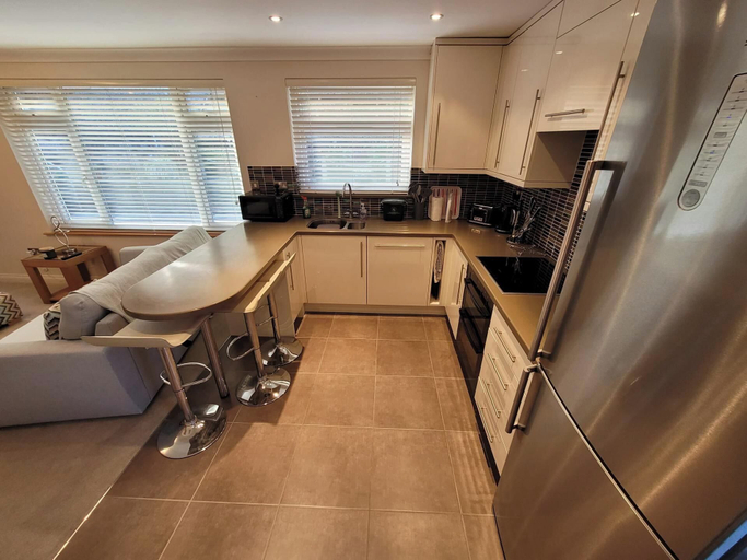 Private kitchen 5, Mumbles Cottage - Sleeps 4 - Pets Ok - Parking, Swansea