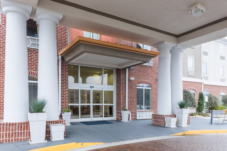 Exterior & Views 2, Holiday Inn Express & Suites BREMEN by IHG, Haralson