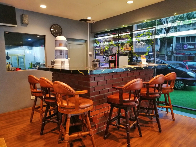 Food & Drinks 5, Hotel Sunjoy9 OKR Near Midvalley 10 Mins Only, Kuala Lumpur