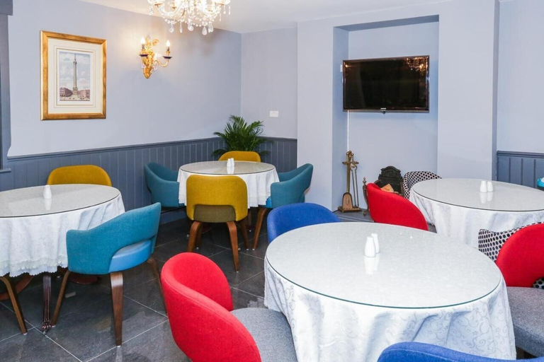 Food & Drinks 5, Beckenham Park Hotel, London