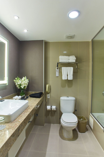 Bathroom 8