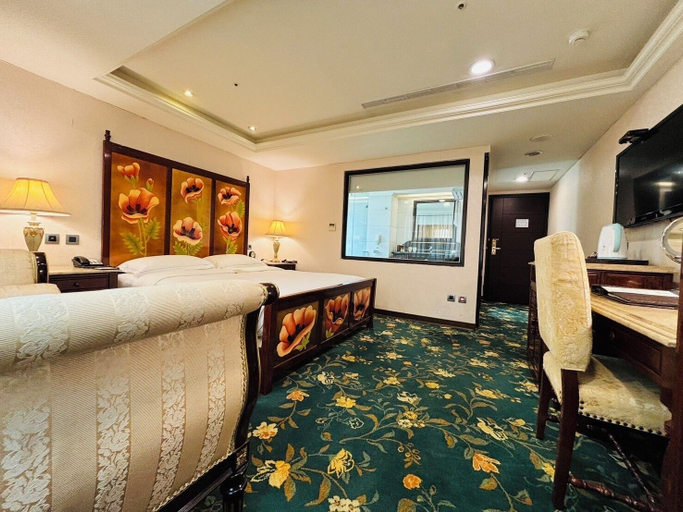 Bedroom 2, Royal Seasons Hotel Taipei Nanjing West, Taipei City