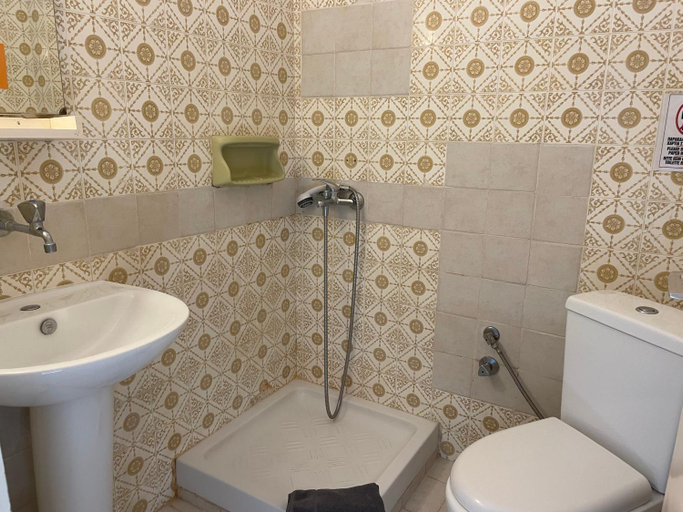 Bathroom 3, Villa Maria Petru, Central Macedonia