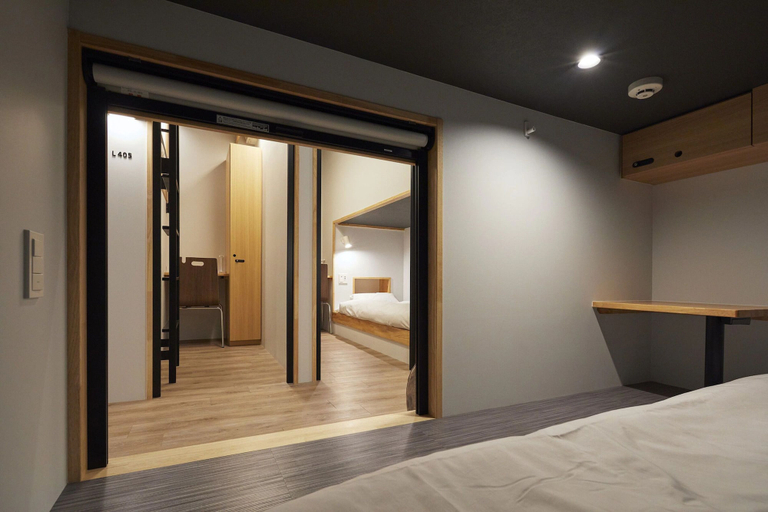 Bedroom 4, Hotel Atarayo Osaka, Osaka