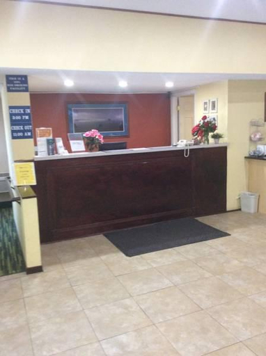 Public Area 3, Rodeway Inn Whitehall, Muskegon
