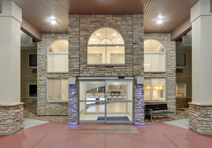 Exterior & Views 2, Holiday Inn Express & Suites SCOTTSBLUFF-GERING by IHG, Scotts Bluff