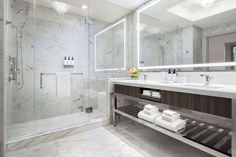Bathroom 13