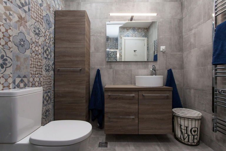 Room 4, Lovely 2 Bedroom apt in Metaxourgio Center, Attica