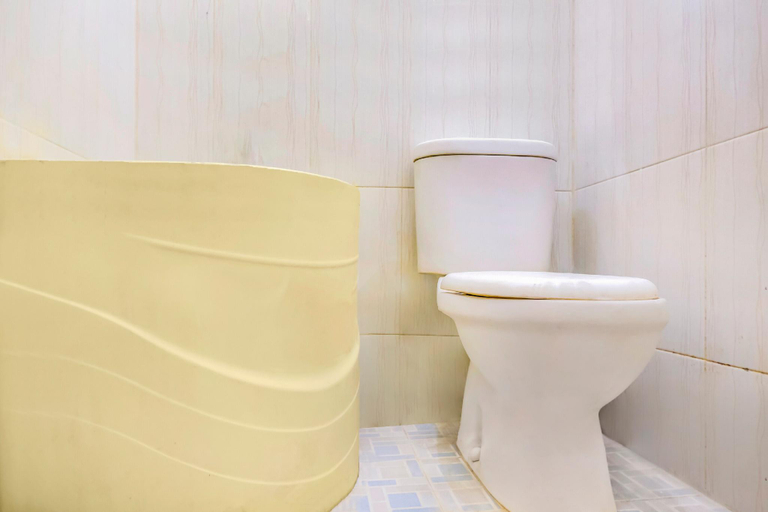 Bathroom 4, Hotel O Family Residence Syariah, Kediri