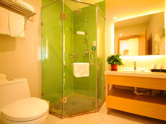 Bathroom 4, GreenTree Inn Langfang Bazhou Tangerli Town Hot Spring Business Hotel, Langfang