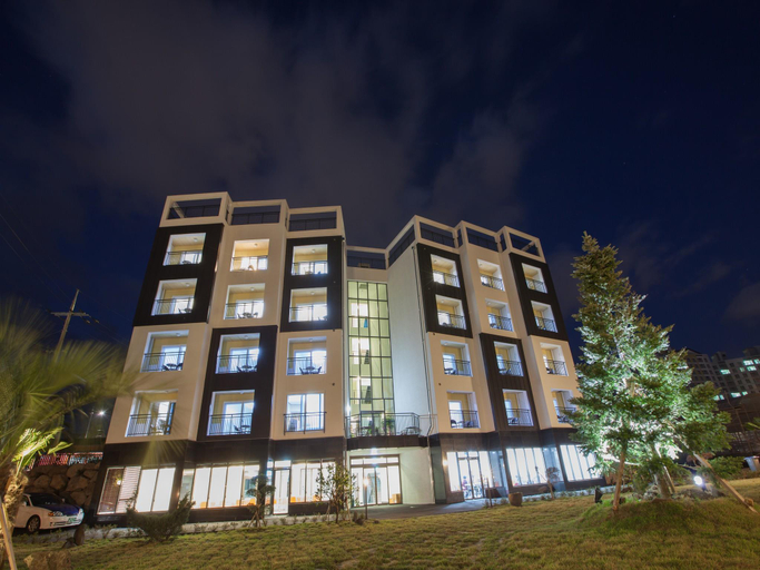 Exterior & Views 5, Fellisia Hotel, Seogwipo
