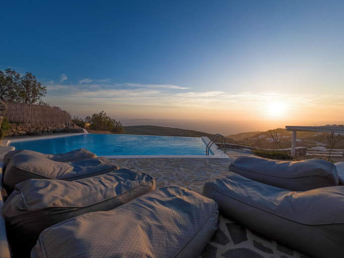 Sport & Beauty 3, Villa Prive 88 Mykonos, South Aegean