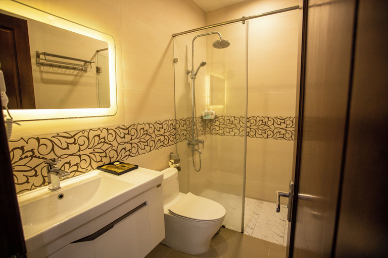 Bathroom 4, Grand Park Hotel & Apartment Phu My Hung, District 7