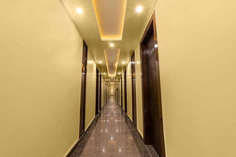 Others 3, Hotel Trimurti, Hardwar