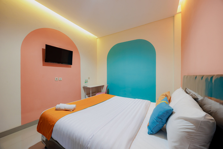 Bedroom 3, Sans Hotel Harapan Indah, Bekasi