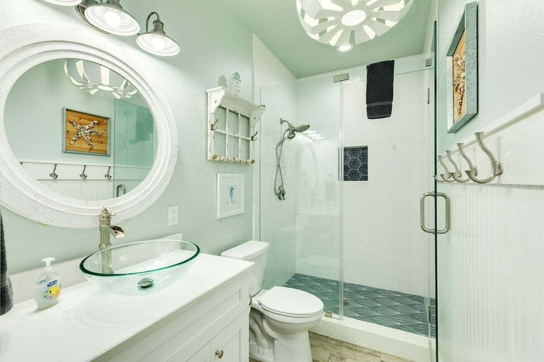 Bathroom 3, Sunchaser, Galveston