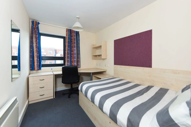 Bedroom 2, For Students Only Corfe House in Poole, Poole