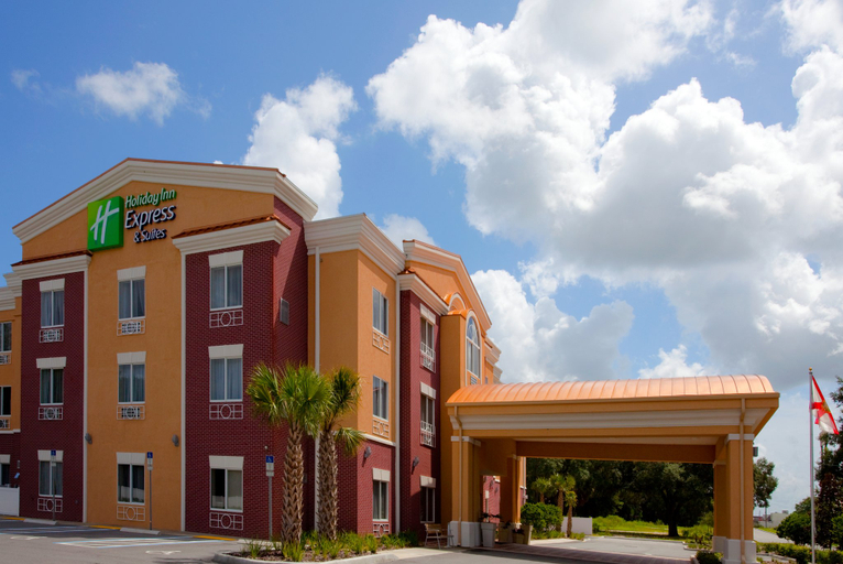 Exterior & Views 2, Holiday Inn Express & Suites BROOKSVILLE-I-75 by IHG, Hernando